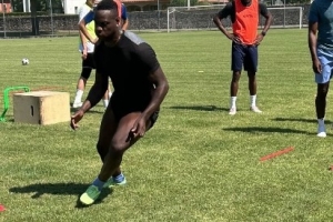 PG模拟器官方下载-昔日欧洲金童难寻球队！34岁巴洛特利训练保持状态，身价剩50万欧