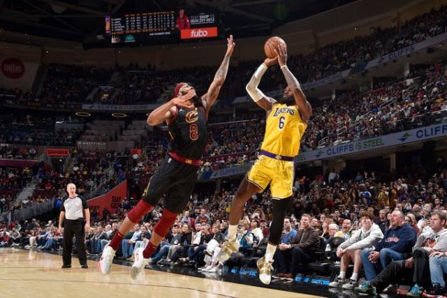 PG模拟器-湖人最近3战2胜，比成绩更值得高兴的是全队心态